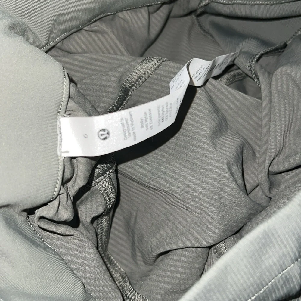 Lululemon Beyond‎ the Studio Jogger in Grey Sage - Picture 7 of 8